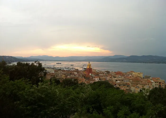 Le St Tropez Apartment *