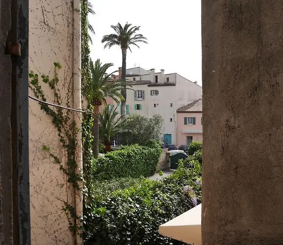 Le St Tropez Apartment *